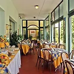 מלון Castello Artemide Congressi