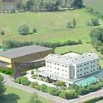 Castello Artemide Congressi קסטל סן פייטרו טרמה