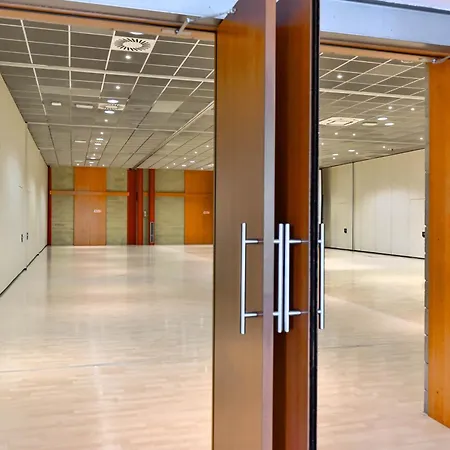 Castello Artemide Congressi קסטל סן פייטרו טרמה