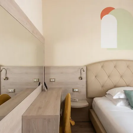 מלון Castello Artemide Congressi 4*