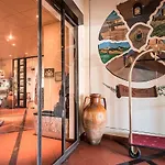 卡萨罗爱米迪克瑞斯酒店 酒店