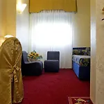 Castello Artemide Congressi מלון 4*