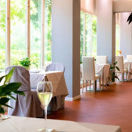 Hotel Castello Artemide Congressi 4*