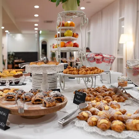 Ξενοδοχείο Castello Artemide Congressi 4*