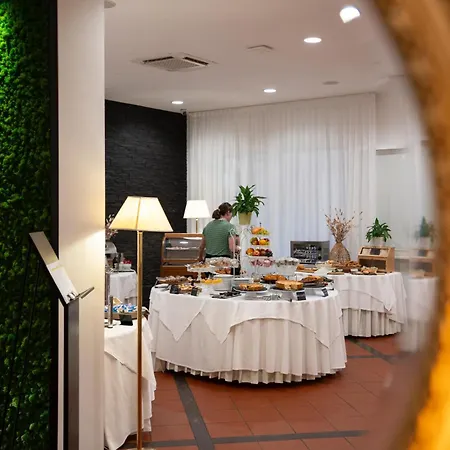 Castello Artemide Congressi 4*