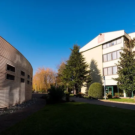 Szálloda Castello Artemide Congressi