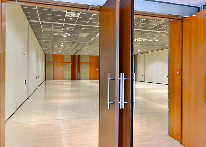 Castello Artemide Congressi 카스텔산피에트로테르메