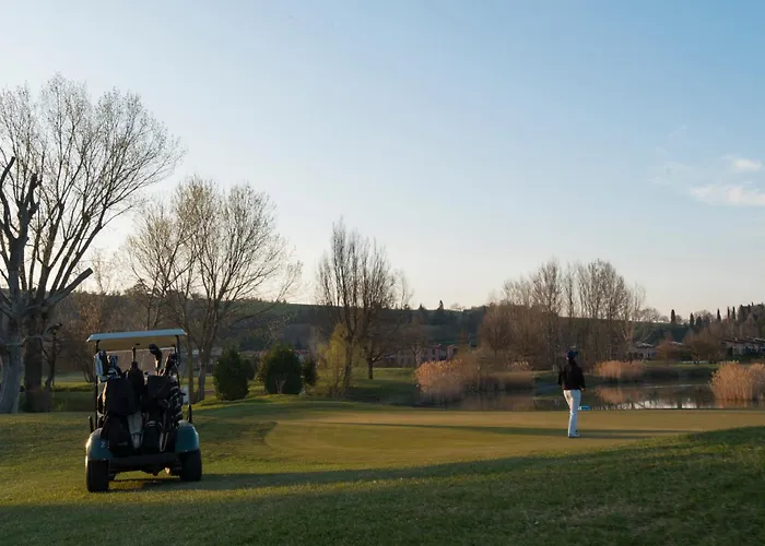 Hotel Castello Artemide Congressi 4*