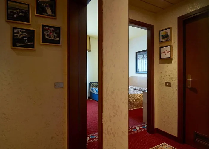 Hotel Castello Artemide Congressi 4*