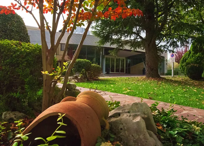 Castello Artemide Congressi 카스텔산피에트로테르메