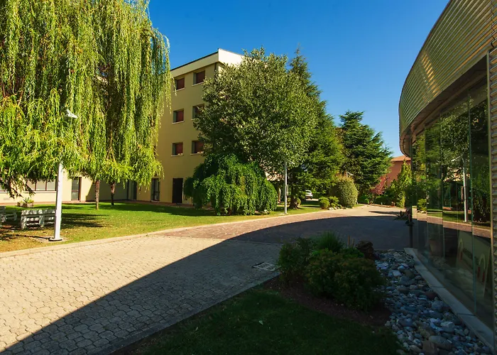 Castello Artemide Congressi 호텔