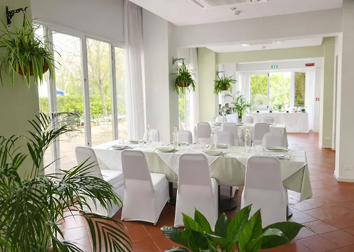 Castello Artemide Congressi 4*